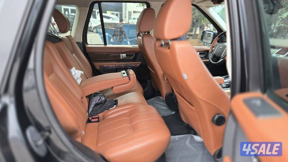 Range Rover Sport Supercharger 2012 model.8