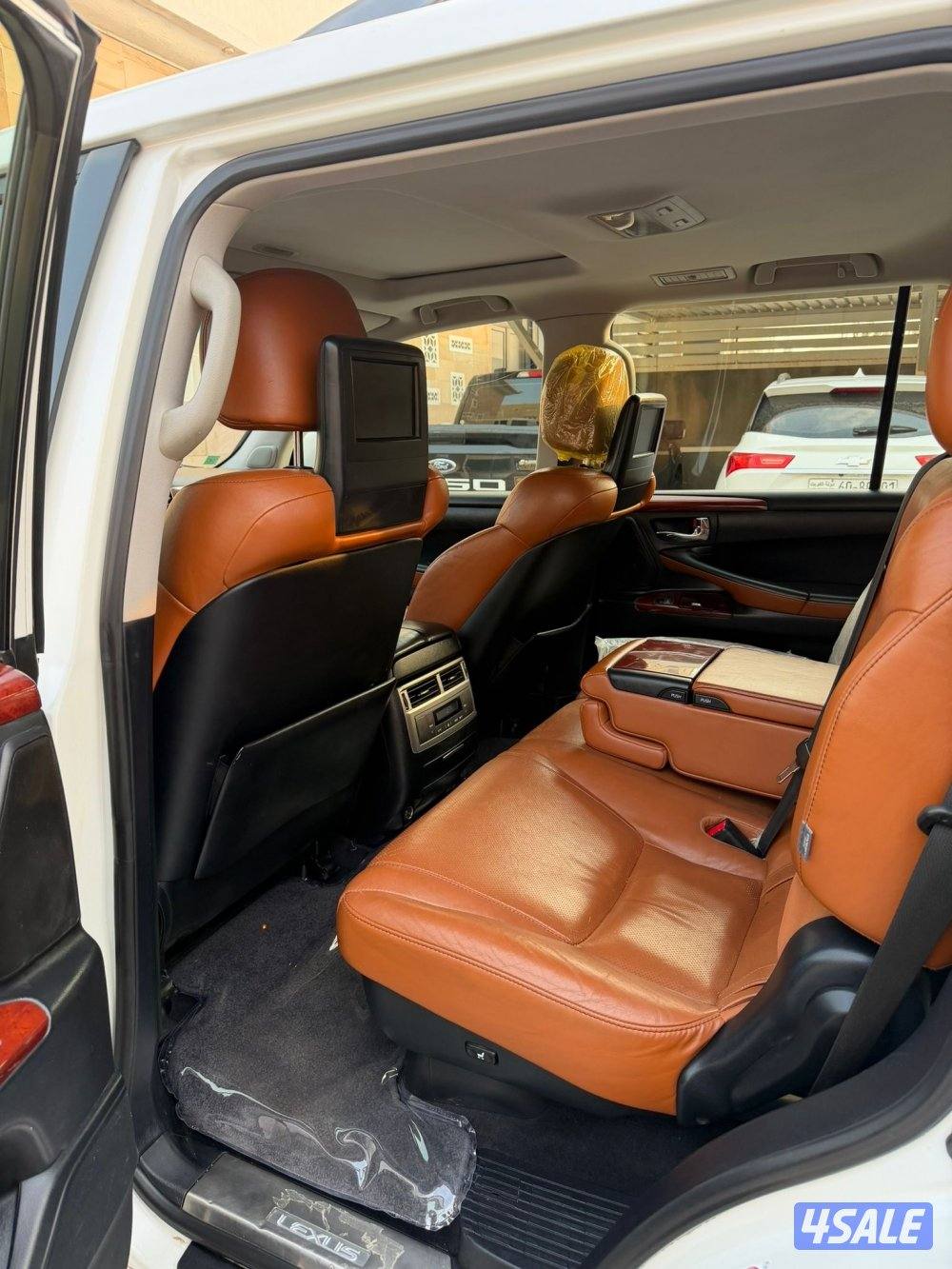 لكزس الدرجه الاولى عداده 2357