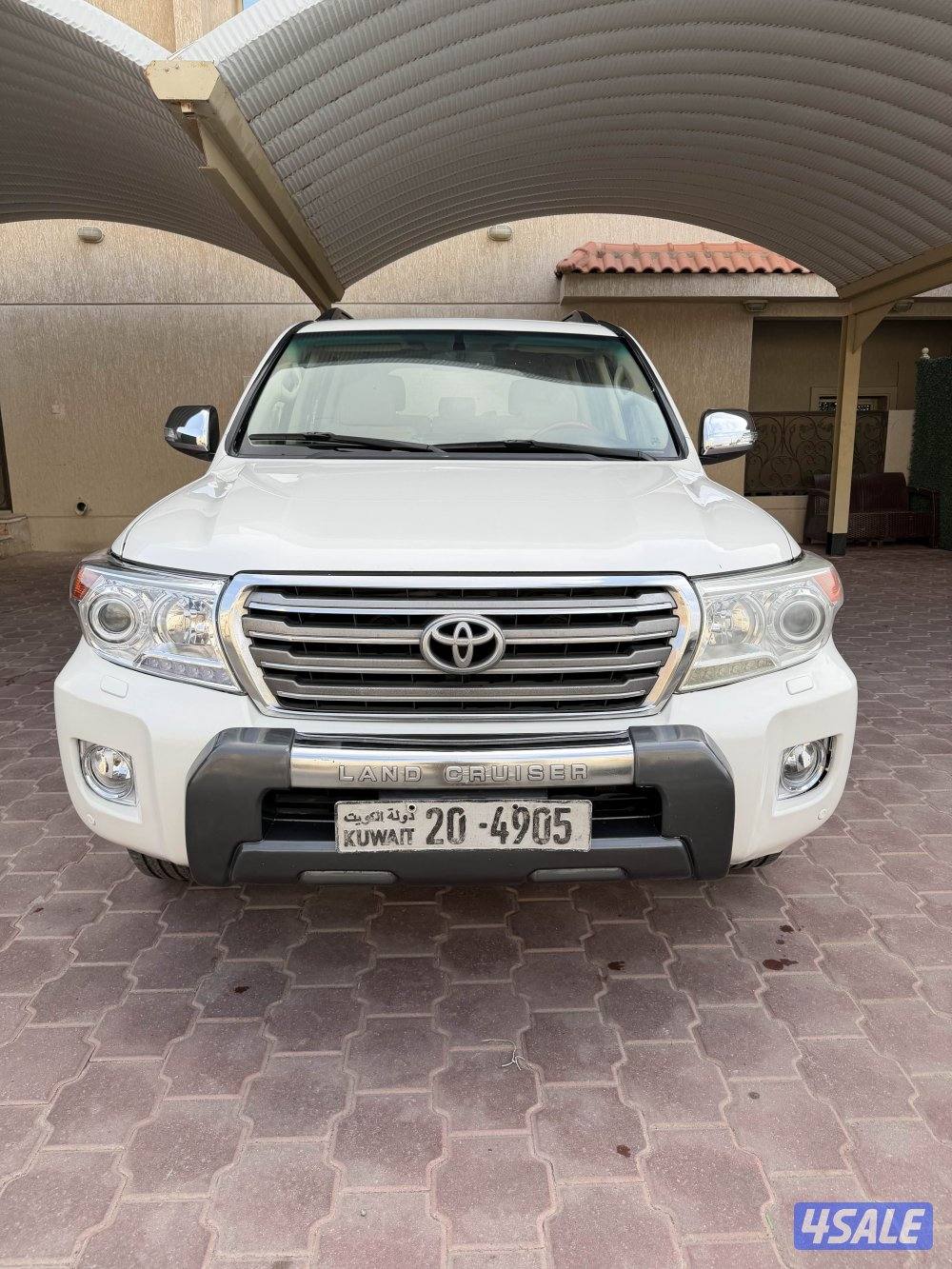 للبيع لاندكروزر 20121