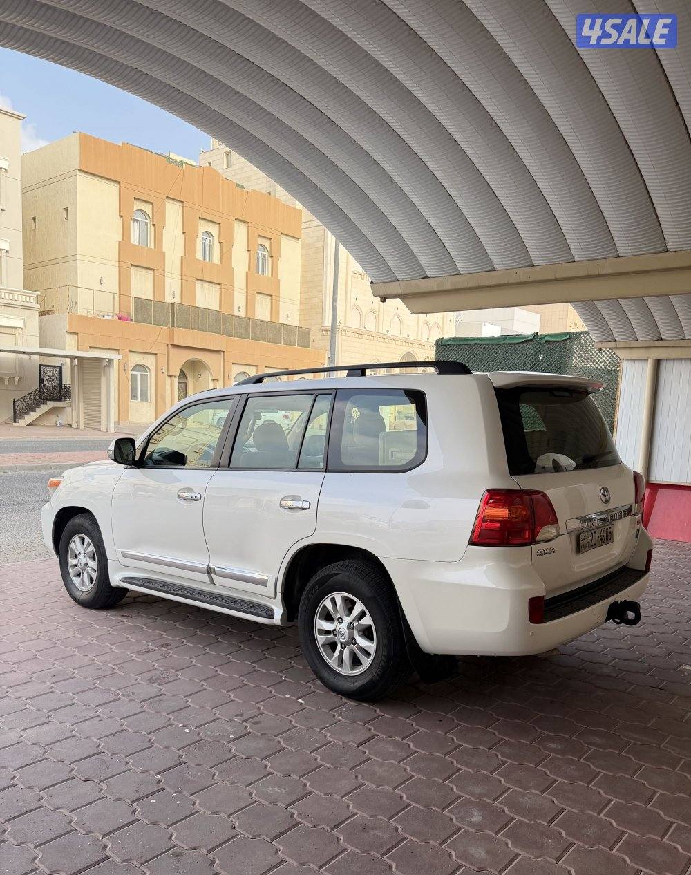 للبيع لاندكروزر 20125