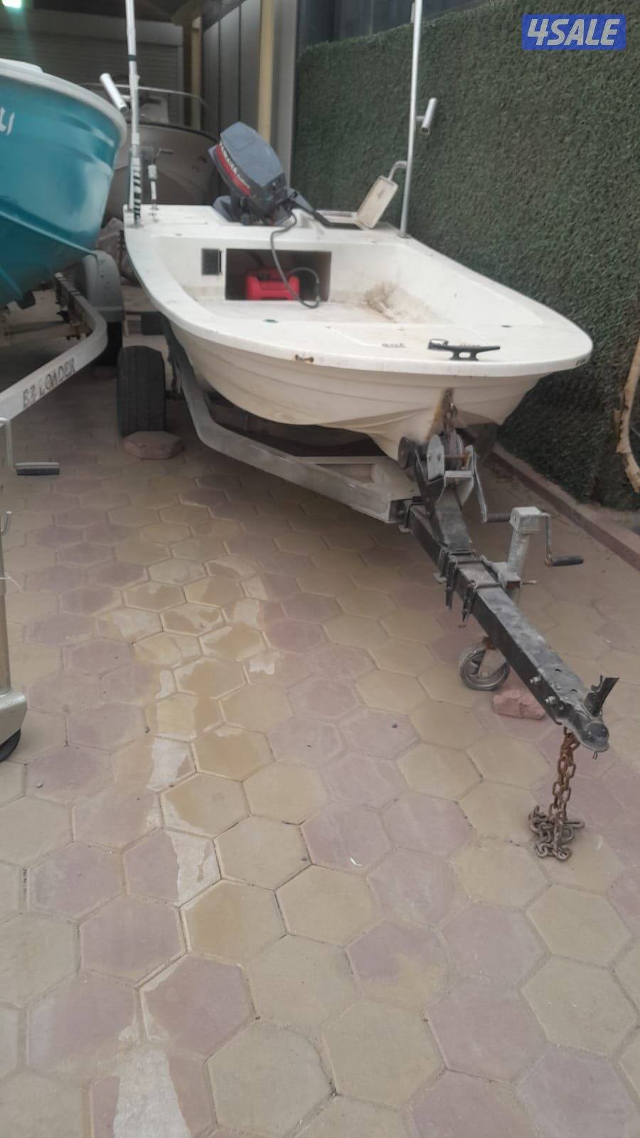 للبيع مشوه مالت الجريوي امورها طيبه مع مكينه 15 حصان ياماها4