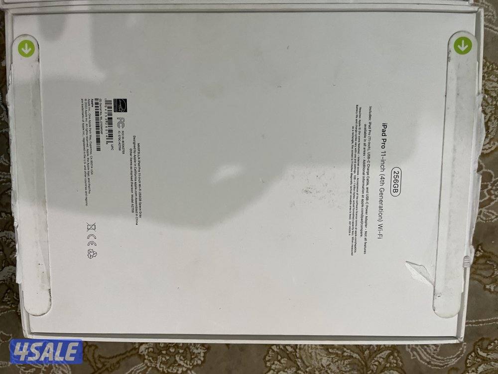 ايباد ابرو m2 بوصه11 قيقا 256  كامل اغراض نضيف  وفي ايباد ابروm11