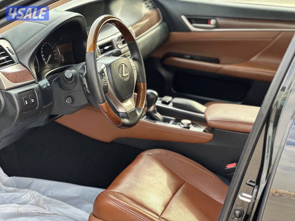 للبيع لكزس GS250 ماشي ١٩٠ الف كيلو3