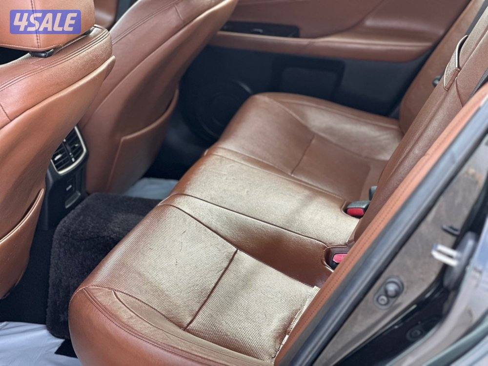 للبيع لكزس GS250 ماشي ١٩٠ الف كيلو4