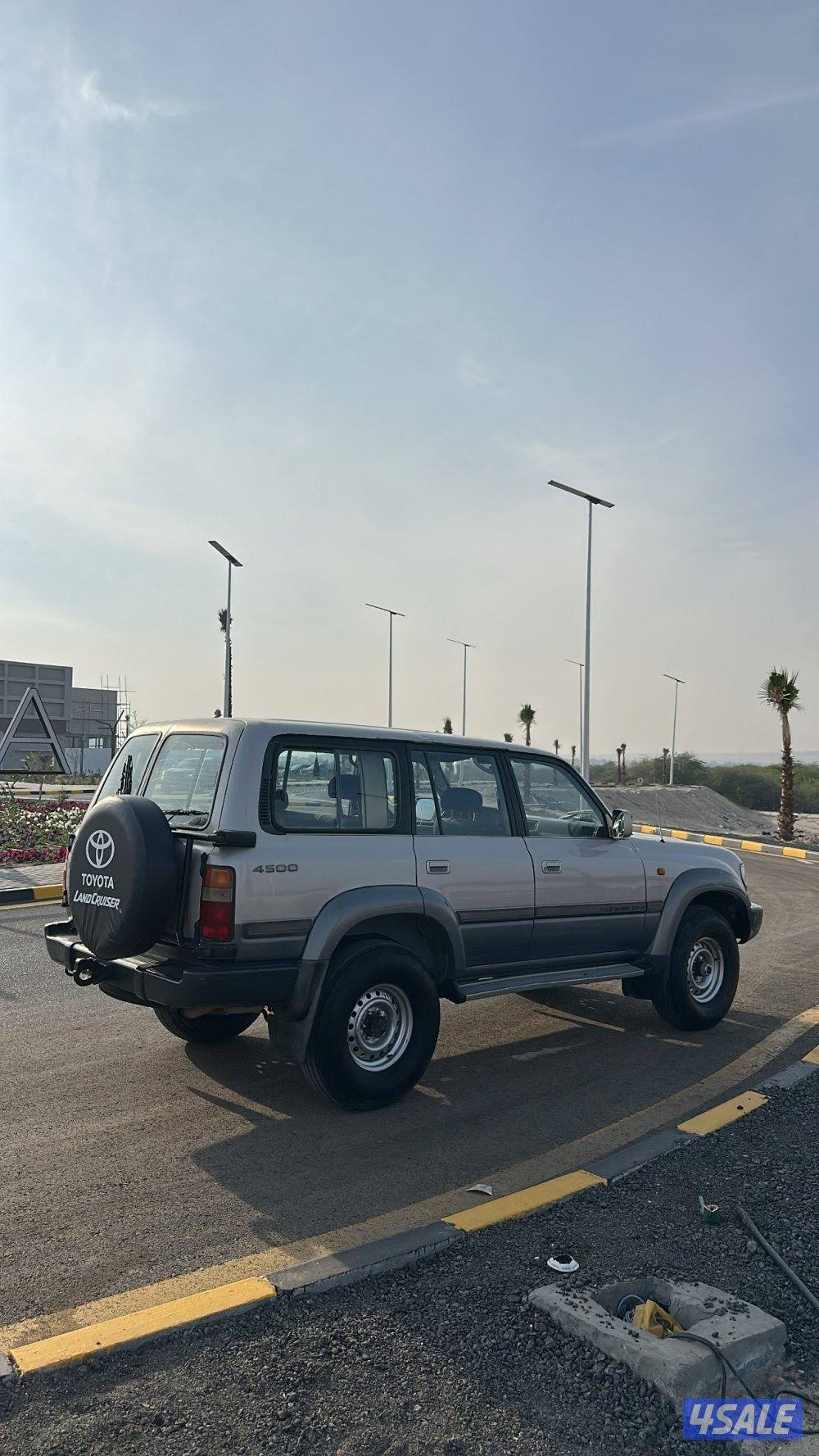 للبيع لاند كروز G.xr موديل 1996 ماشي 397الف3