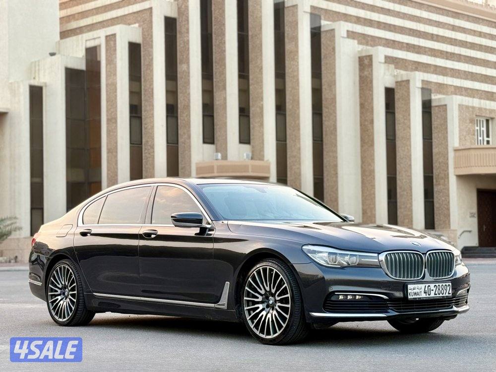 بحالك ممتازه صبغ الوكالة موديل ٢٠١٦ ونظيفة عداد ٨٩ الف تواير حديده0