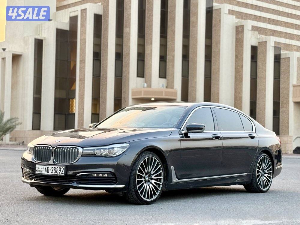 بحالك ممتازه صبغ الوكالة موديل ٢٠١٦ ونظيفة عداد ٨٩ الف تواير حديده2