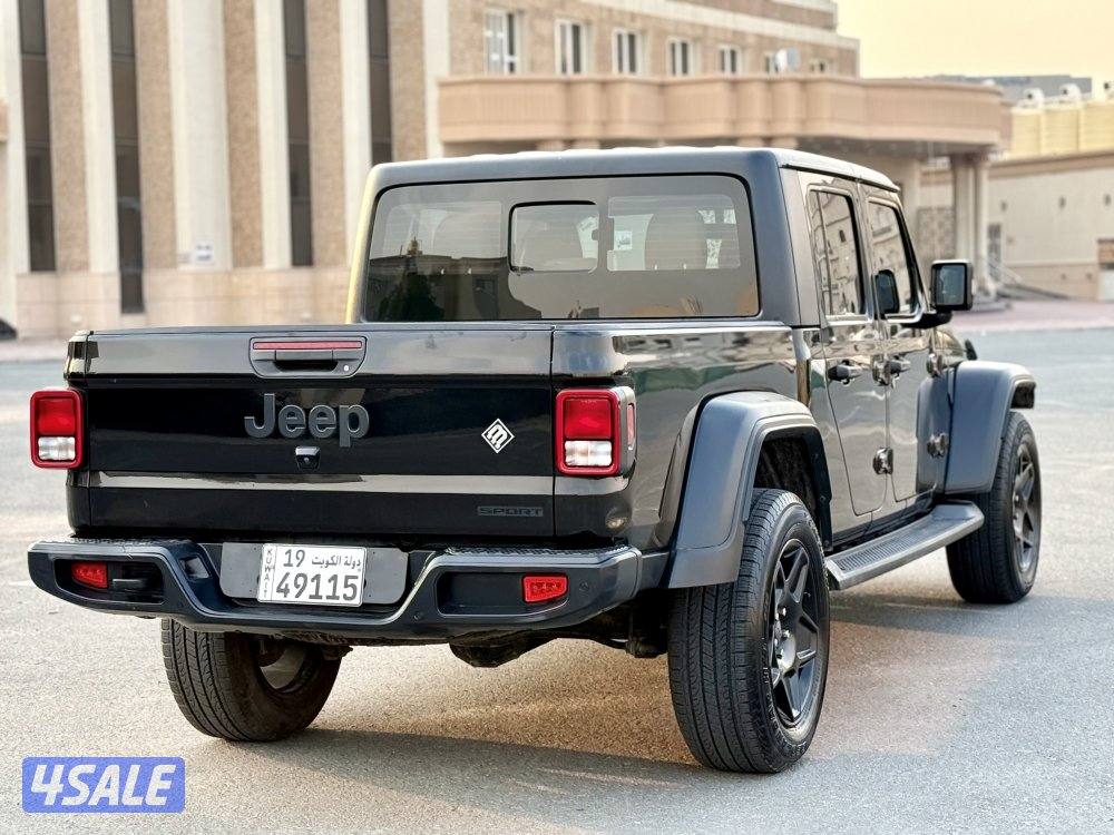 موديل 2020 سيرفيس منتظم  عداد 82 الف صبغ الوكالة5