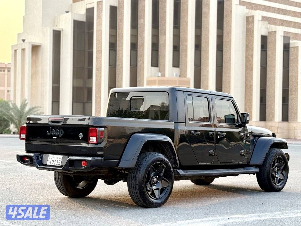 موديل 2020 سيرفيس منتظم  عداد 82 الف صبغ الوكالة7