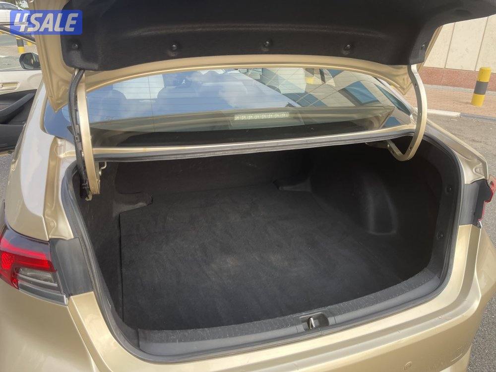 للبيع كورولا مديل ٢٠٢٢. شرط الفحص  قيرمكينه شاصي بدي يوجد اصباغ4