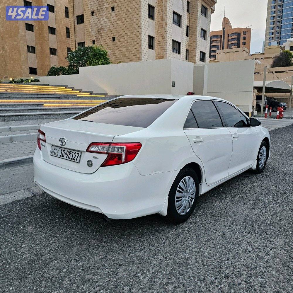 Toyota Camry GL 20144
