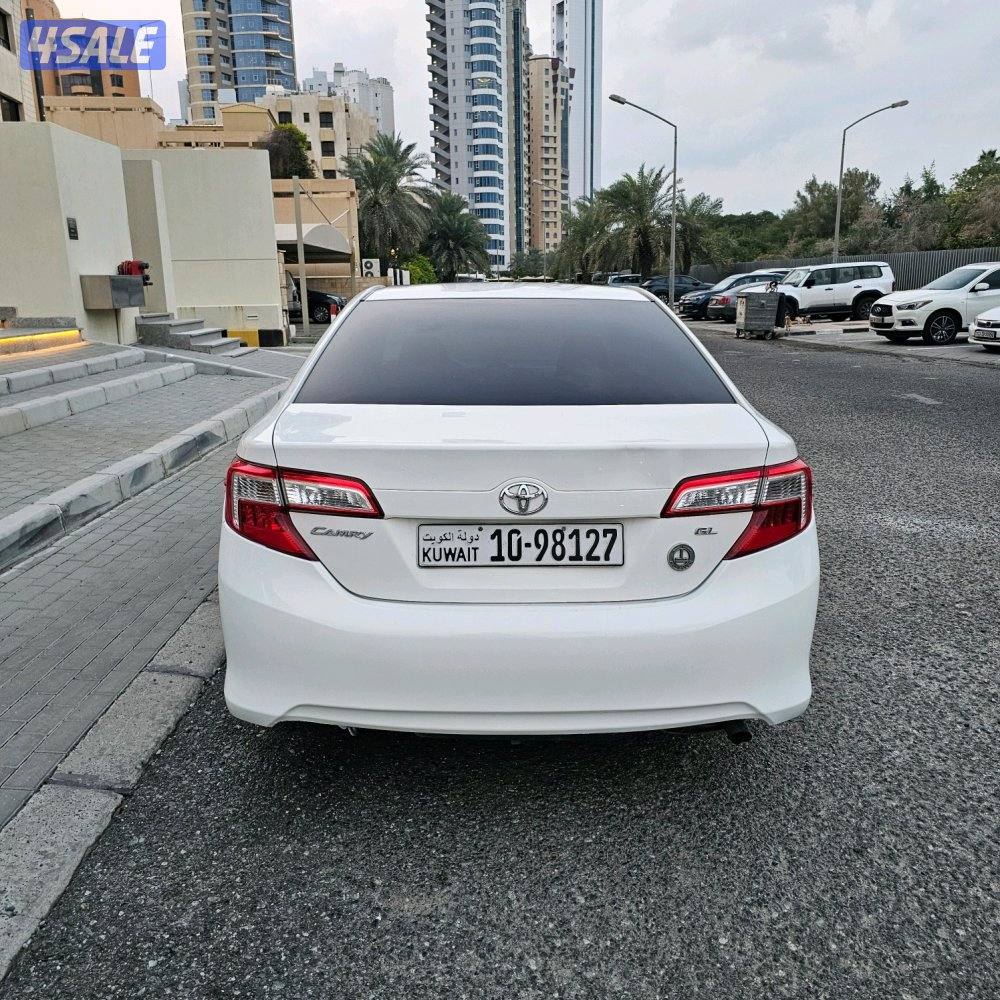 Toyota Camry GL 20145