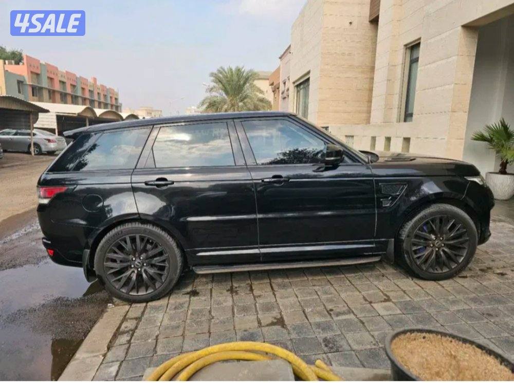 Range Rover Sport SVR 20153