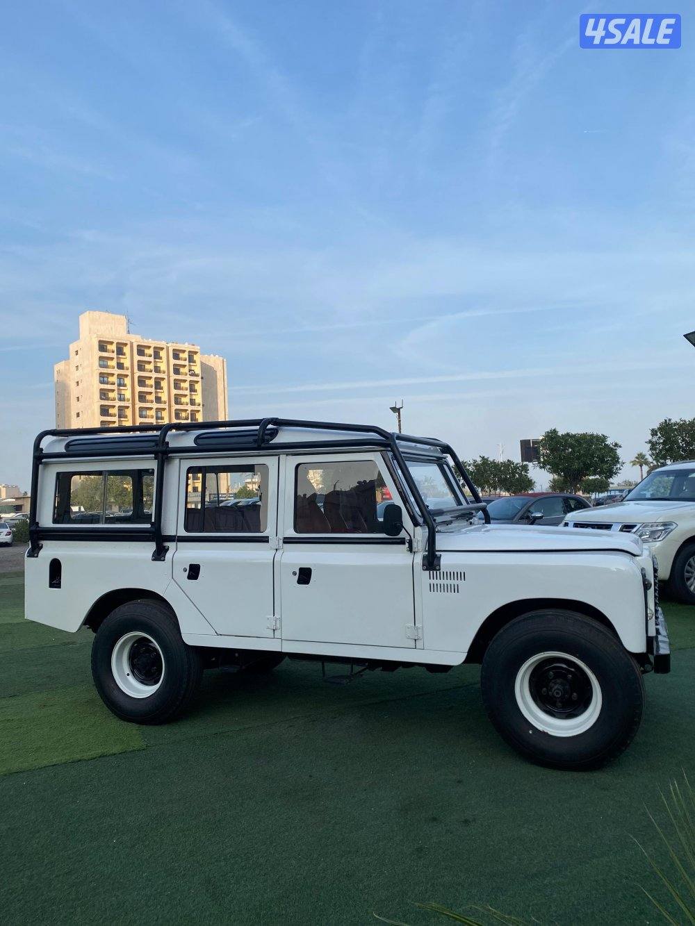 ‏‎🔺بيع🔺شراء🔺تثمين

 للبيع ديفندر 
موديل 1984 
عداد 99 الف 

❗️5