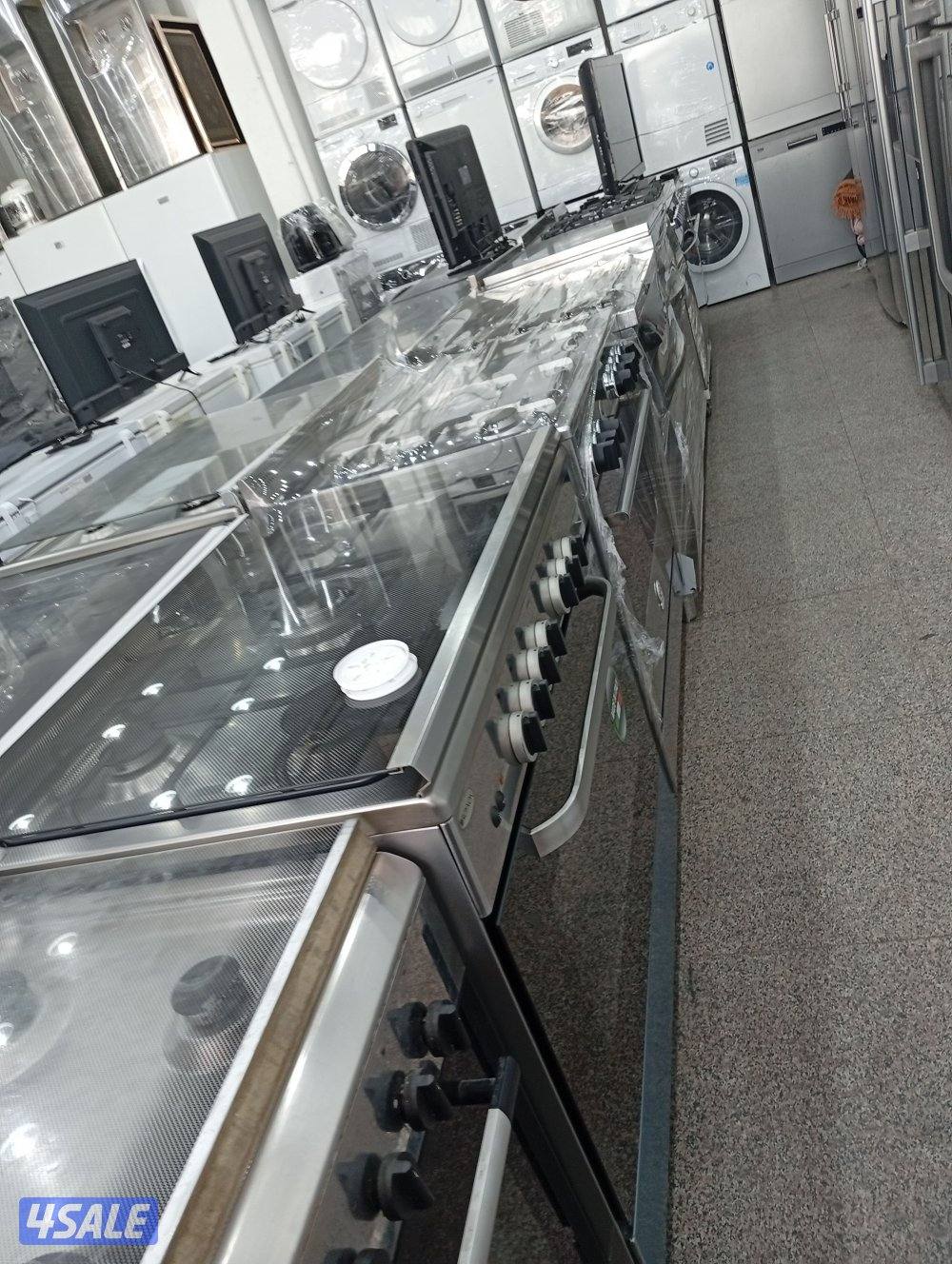 نبيه وانا اشتري جميع اغراض البيوت بما يعني ثلاجات وغسالات وجلايات وبرا0