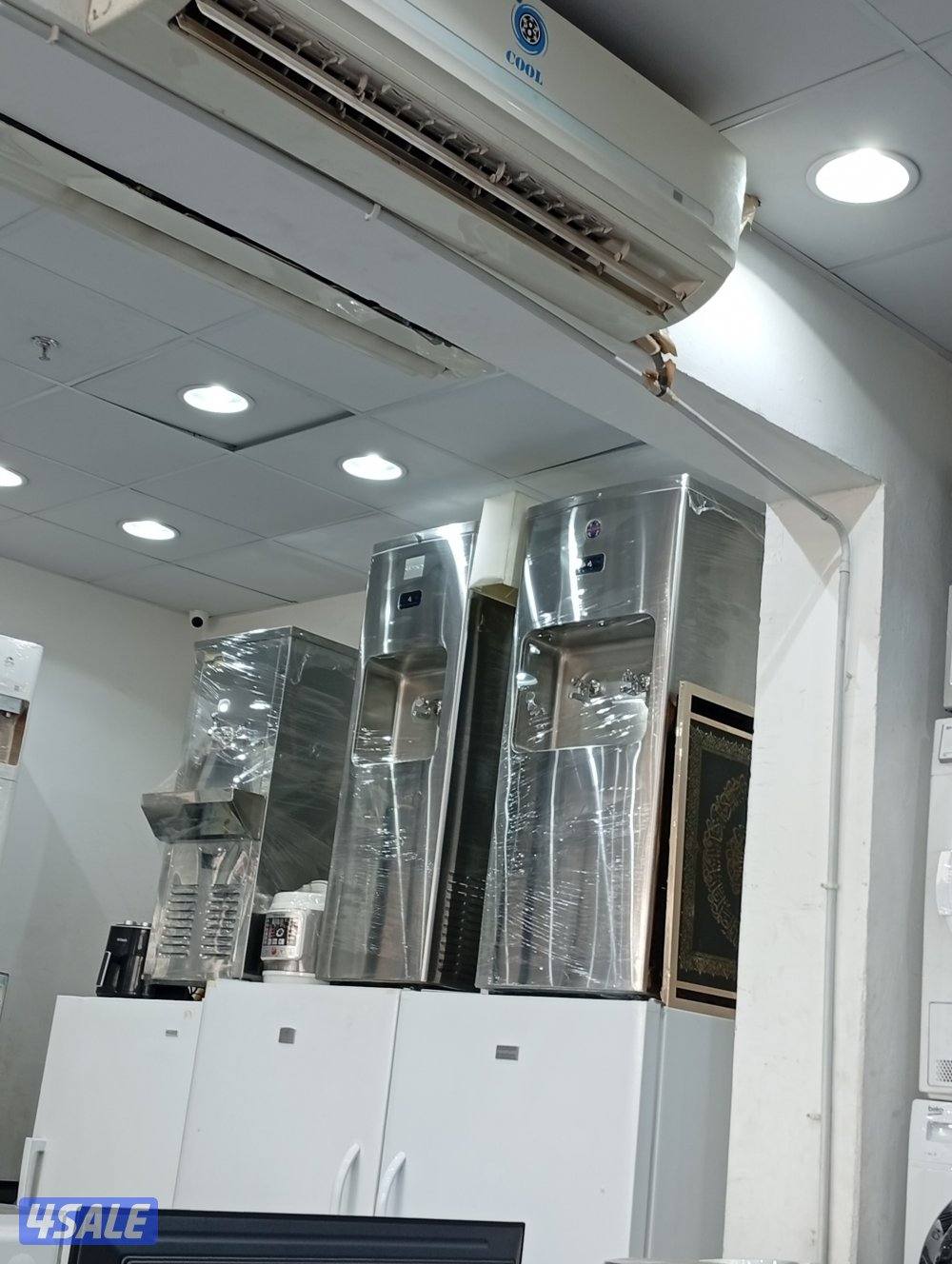 نبيه وانا اشتري جميع اغراض البيوت بما يعني ثلاجات وغسالات وجلايات وبرا3