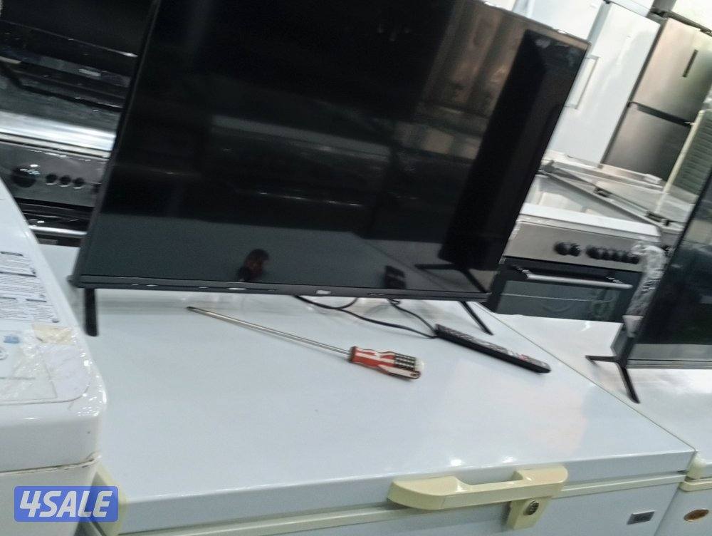 نبيه وانا اشتري جميع اغراض البيوت بما يعني ثلاجات وغسالات وجلايات وبرا4