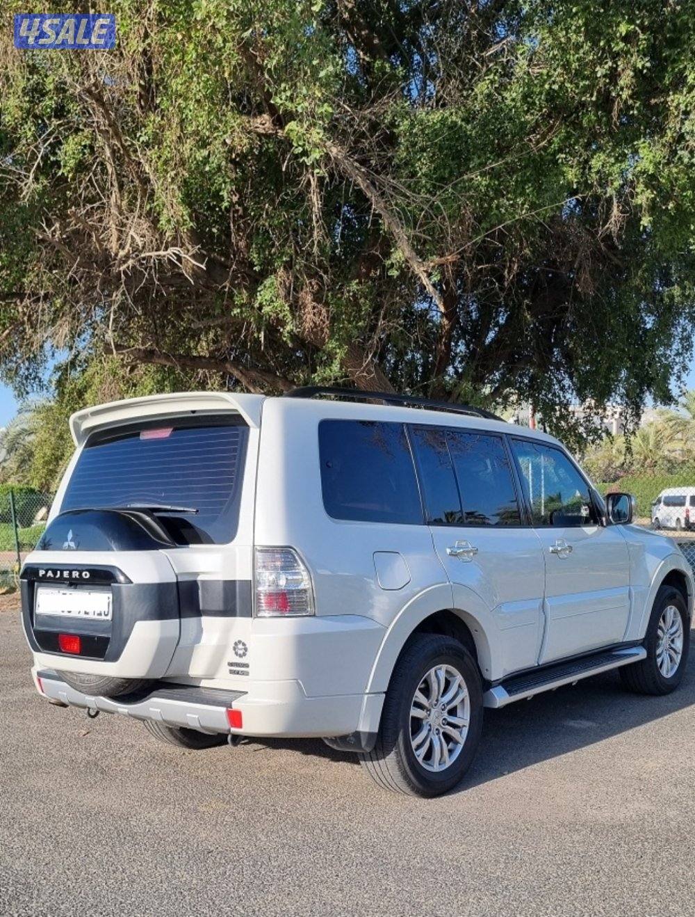 باجيرو 2019 الماكينة الكبيرة 3.8 حالة ممتازة5