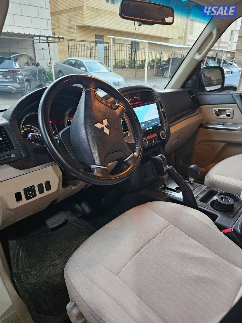 باجيرو 2019 الماكينة الكبيرة 3.8 حالة ممتازة6