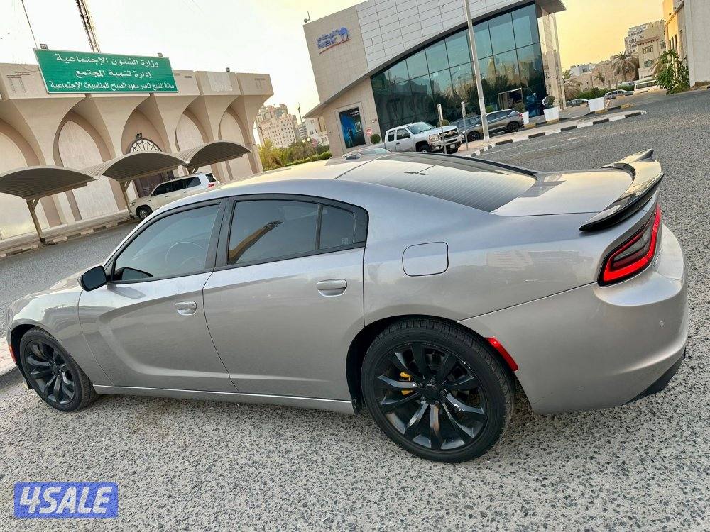 للبيع دوج تشارجر موديل 20182