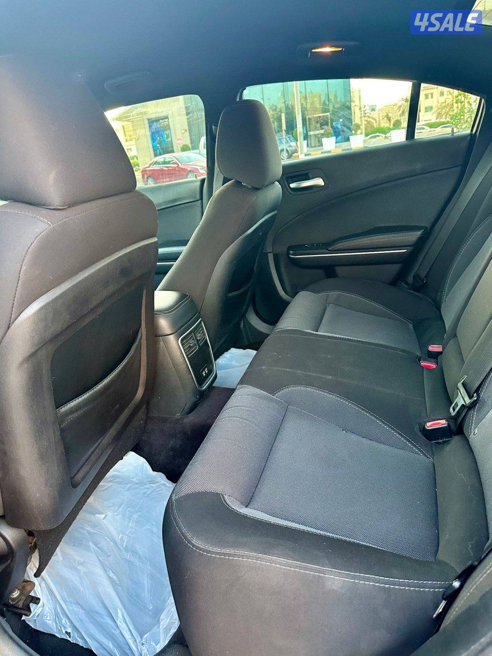 للبيع دوج تشارجر موديل 20186