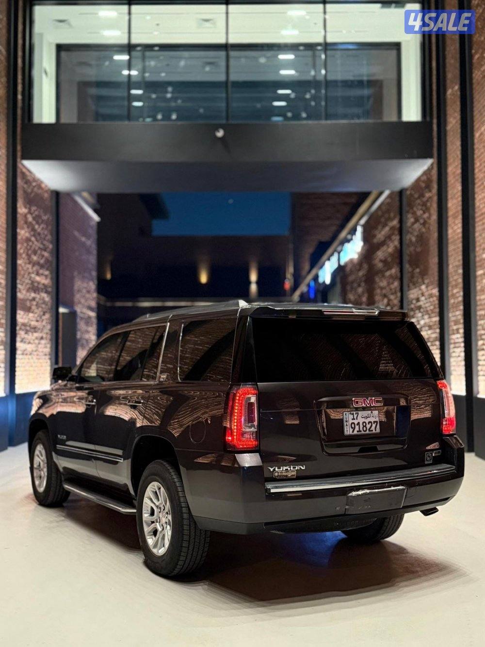 للبيع يوكن 2018 SLT2