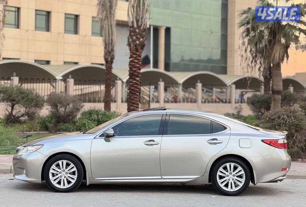 لكزس ES250 الساير 2015 عداد 87 ألف كامل المواصفات1