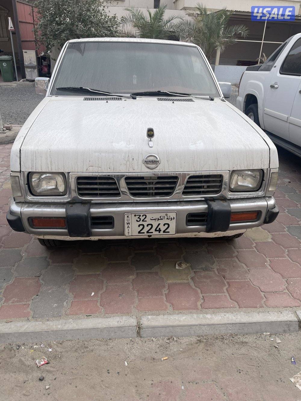 وانيت نيسان 1995 شرط الفحص قير مكينه شاصي بدي 3 قطع من غير حوادث2
