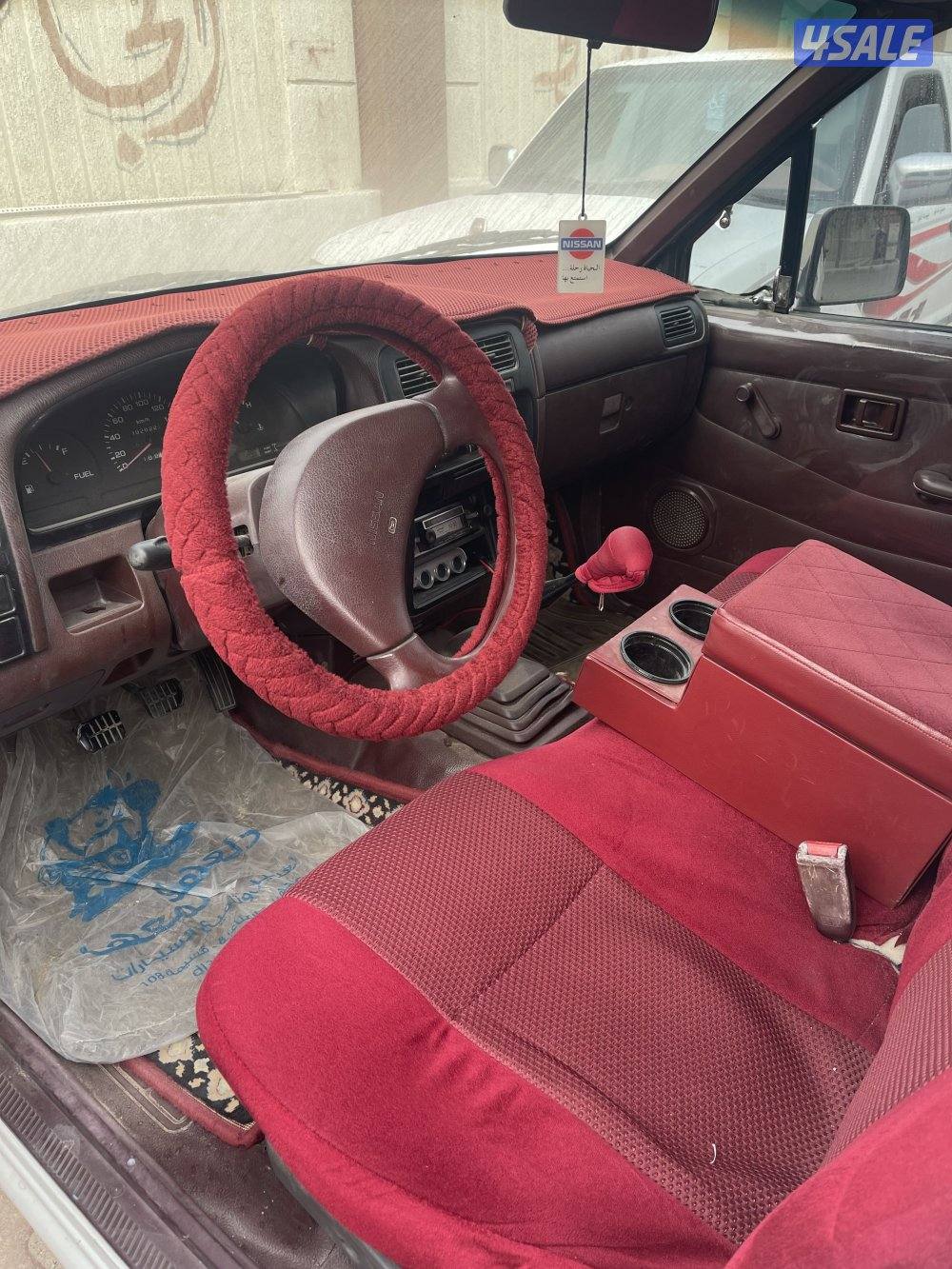 وانيت نيسان 1995 شرط الفحص قير مكينه شاصي بدي 3 قطع من غير حوادث4