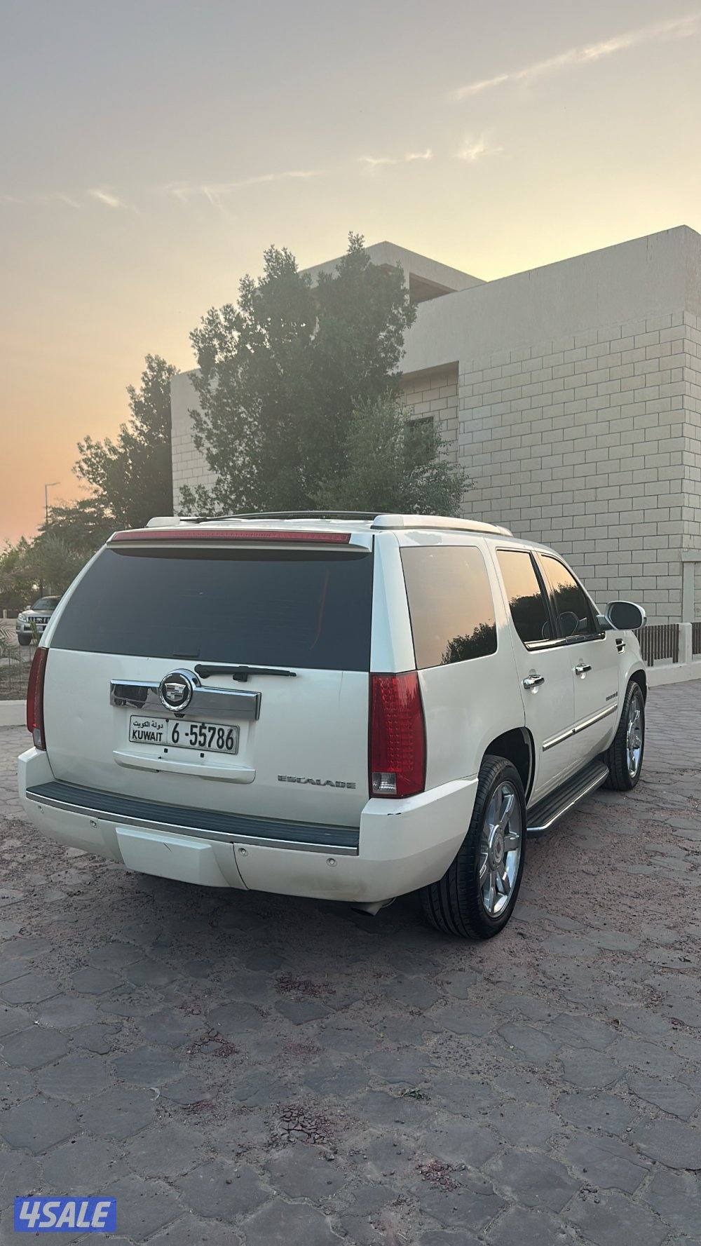 اسكاليد 2008 بيعه سريعه5