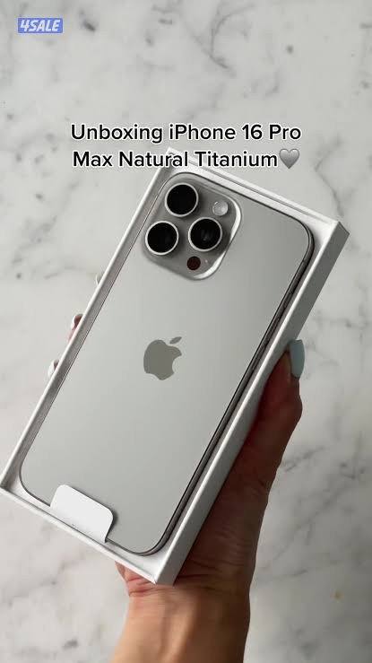 Apple iPhone 16pro max 256 GB battery 992