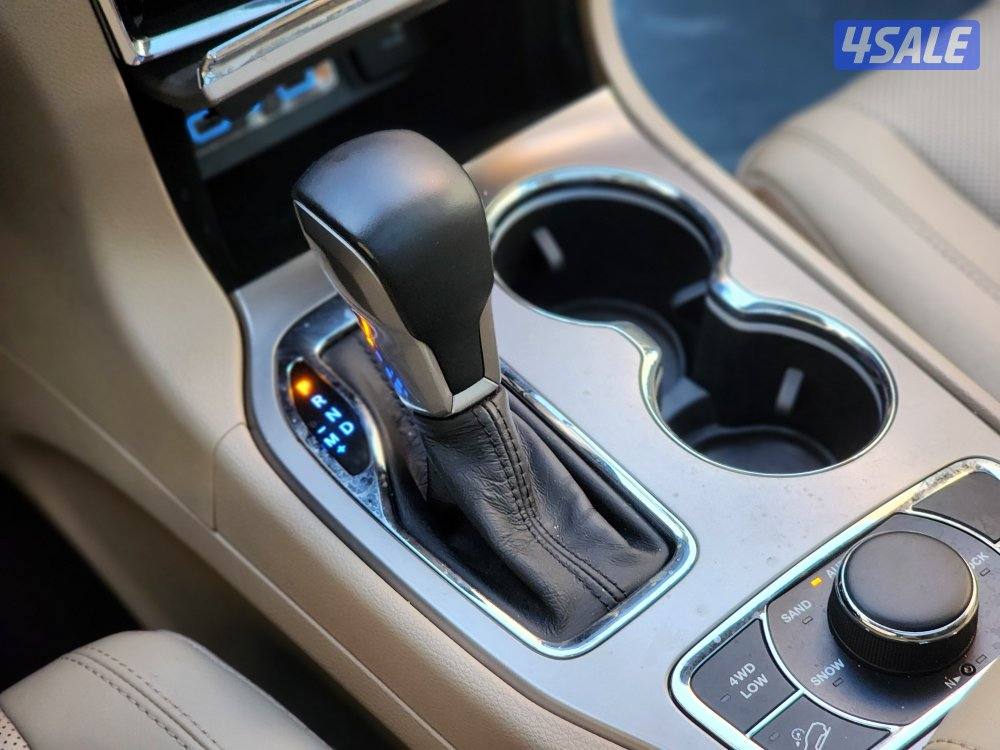 غراند شيروكي ليميتد ٦ سلندر موديل 2021 عداد 73ألف سرفس منتظم شرط الفحص10