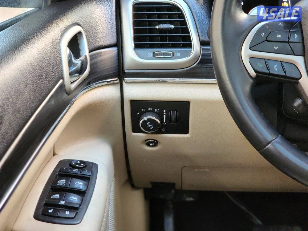 غراند شيروكي ليميتد ٦ سلندر موديل 2021 عداد 73ألف سرفس منتظم شرط الفحص13