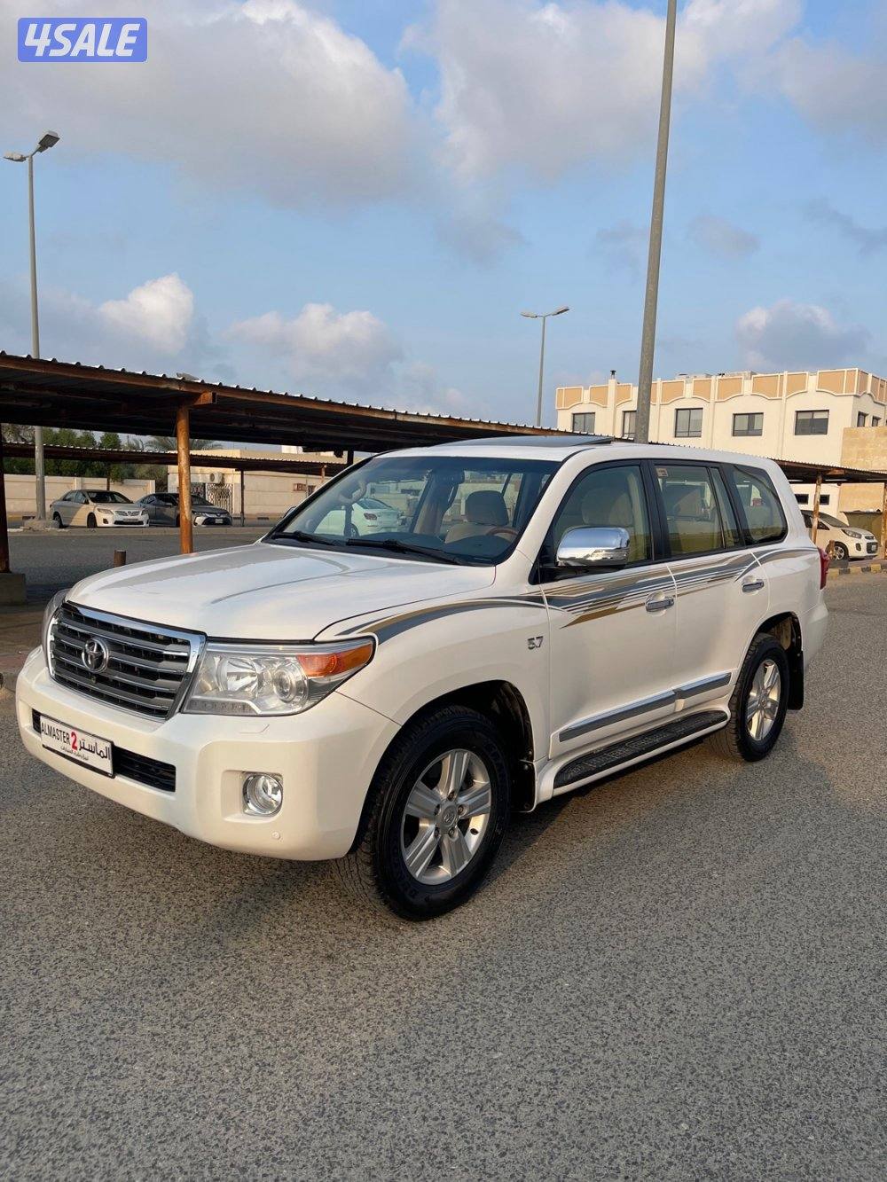 لاند كروز VXR وارد قطر فحص جير مكينه شاصي البدي جزء في باب الدبه0