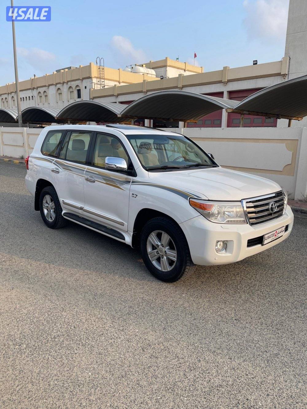 لاند كروز VXR وارد قطر فحص جير مكينه شاصي البدي جزء في باب الدبه1