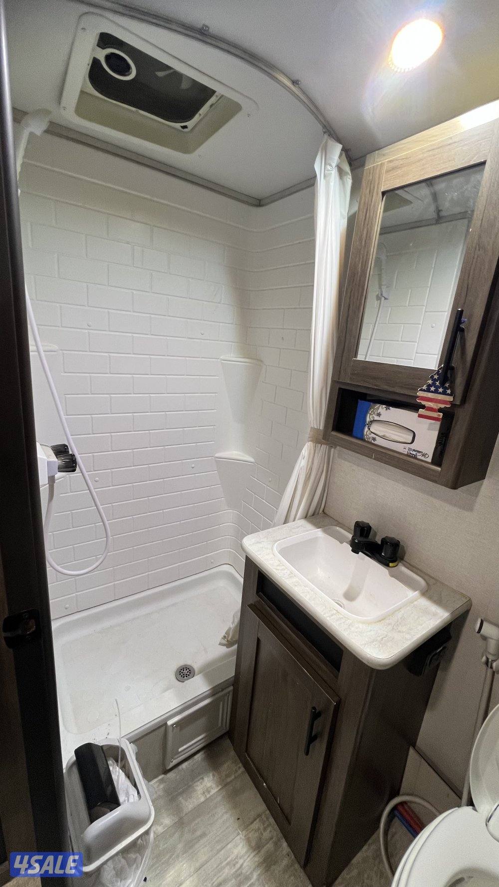 كرفان أفنجر أمريكي ٢٠٢٢3