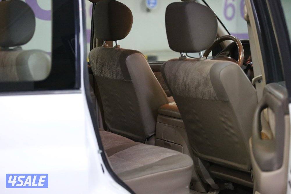 قمه بالنظافه بالحالة وكاله ٢٠٠١4