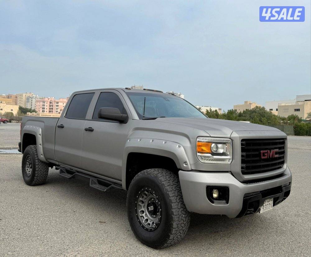 بحالة ممتازة وانيت جي ام سي سييرا موديل 2017 دبل قير أرضي شغال تواير ج1