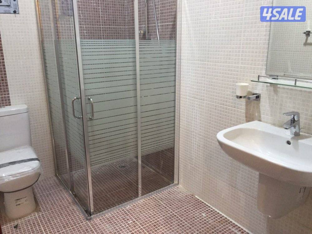 سوبر ديلوكس وشتر ق 2 
٣ غرف منهم ١ ماستر + غرفه خدمه وحمامها + ٢ موقف5