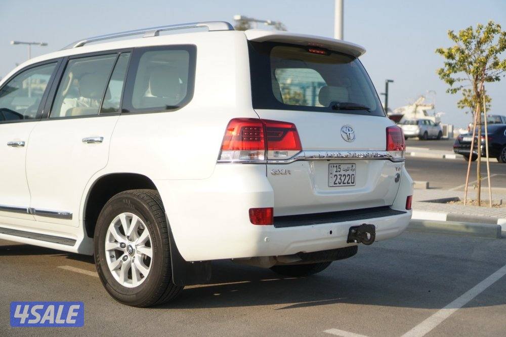 لاند كروزر GXR2