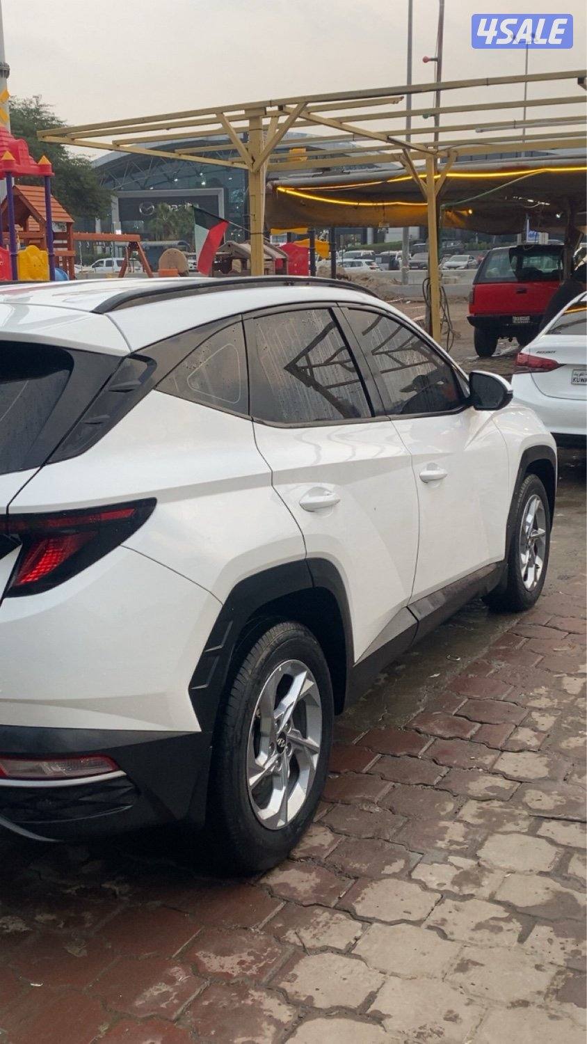 هونداي توسان موديل 2022  شرط الفحص ماشي 99 الف  صبغ الوكاله عاد قطعتين4