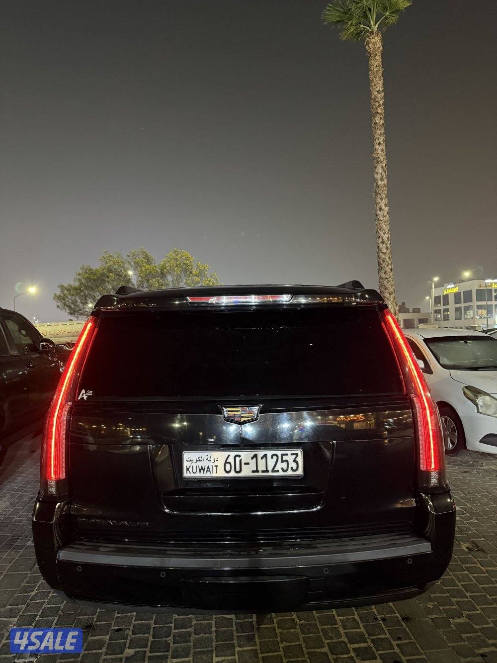 للبيع اسكاليد شرط الفحص بالكامل صبغ الوكاله حمايه للبدي2