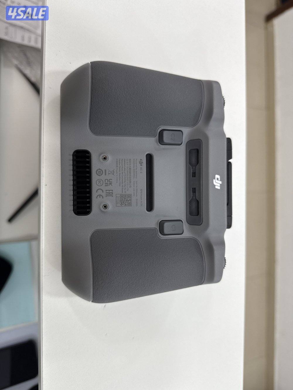 Dji Flip remote and batteries only1