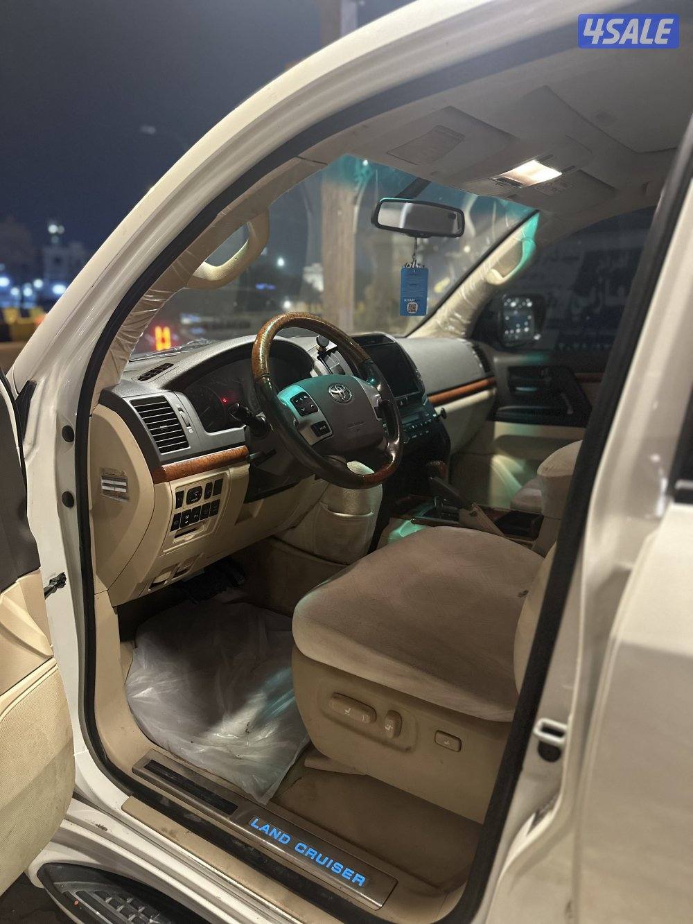 للبيع شرط الفحص يوجد اصباغ متفرغه يوجد  تشغيل عن بعد1