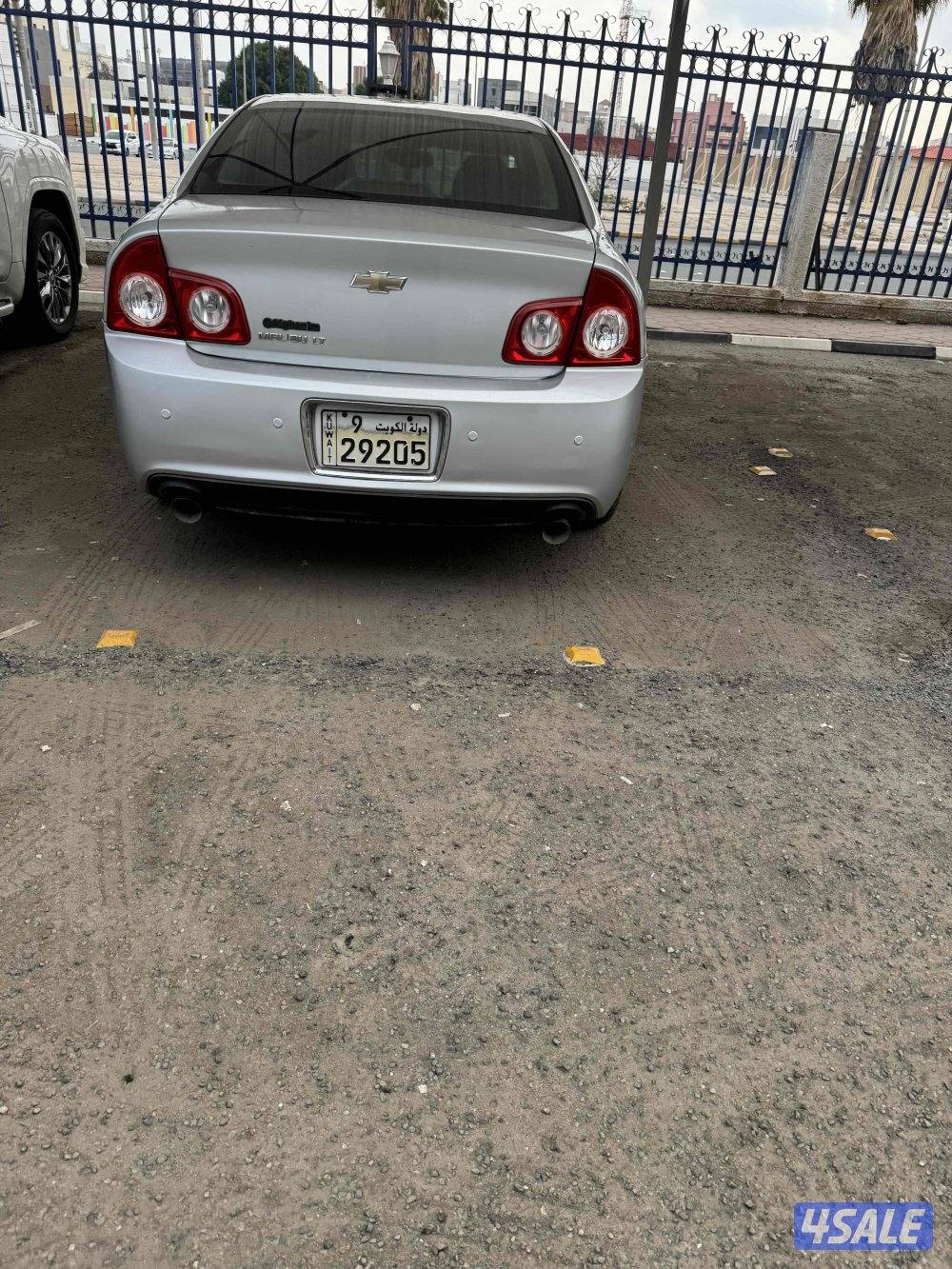 ماليبو ٢١١ كراسي جلد نظيفة4