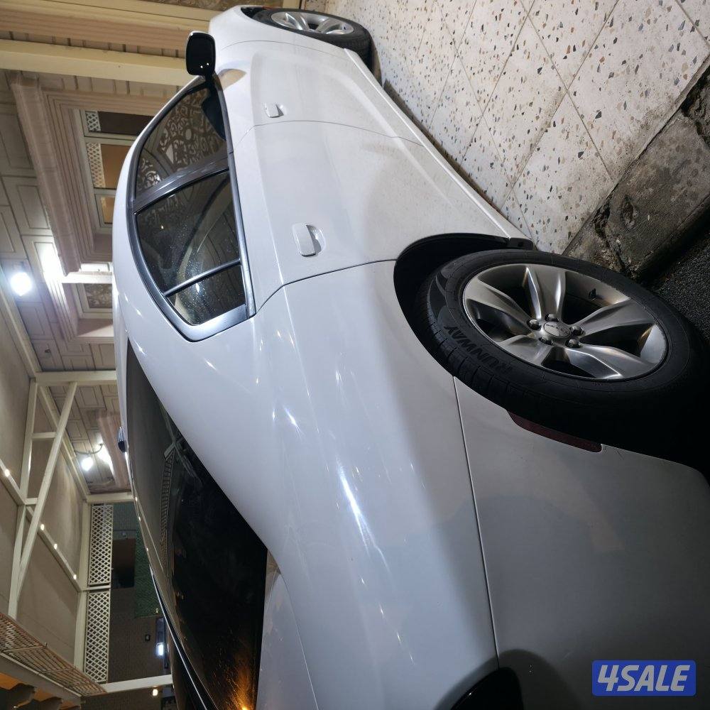 للبيع تشارجر 20202