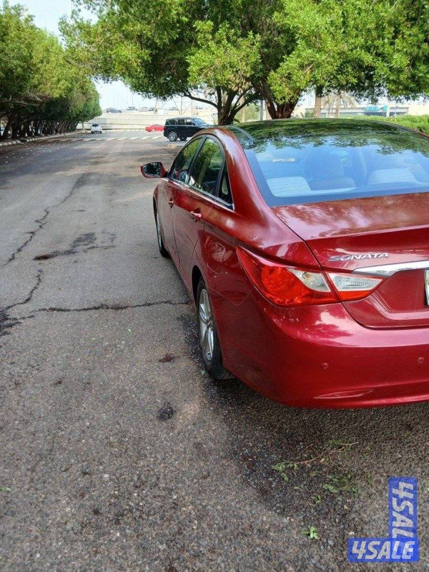 للبيع هيونداي سوناتا كامل المواصفات بنوراما بحالة ممتازة5