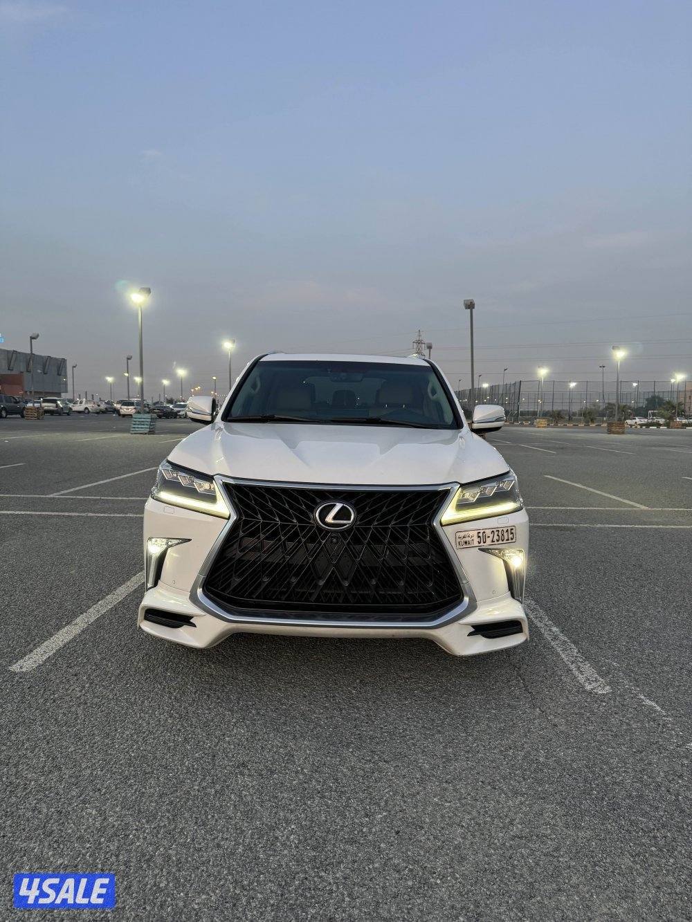 جيب لكزس 20171