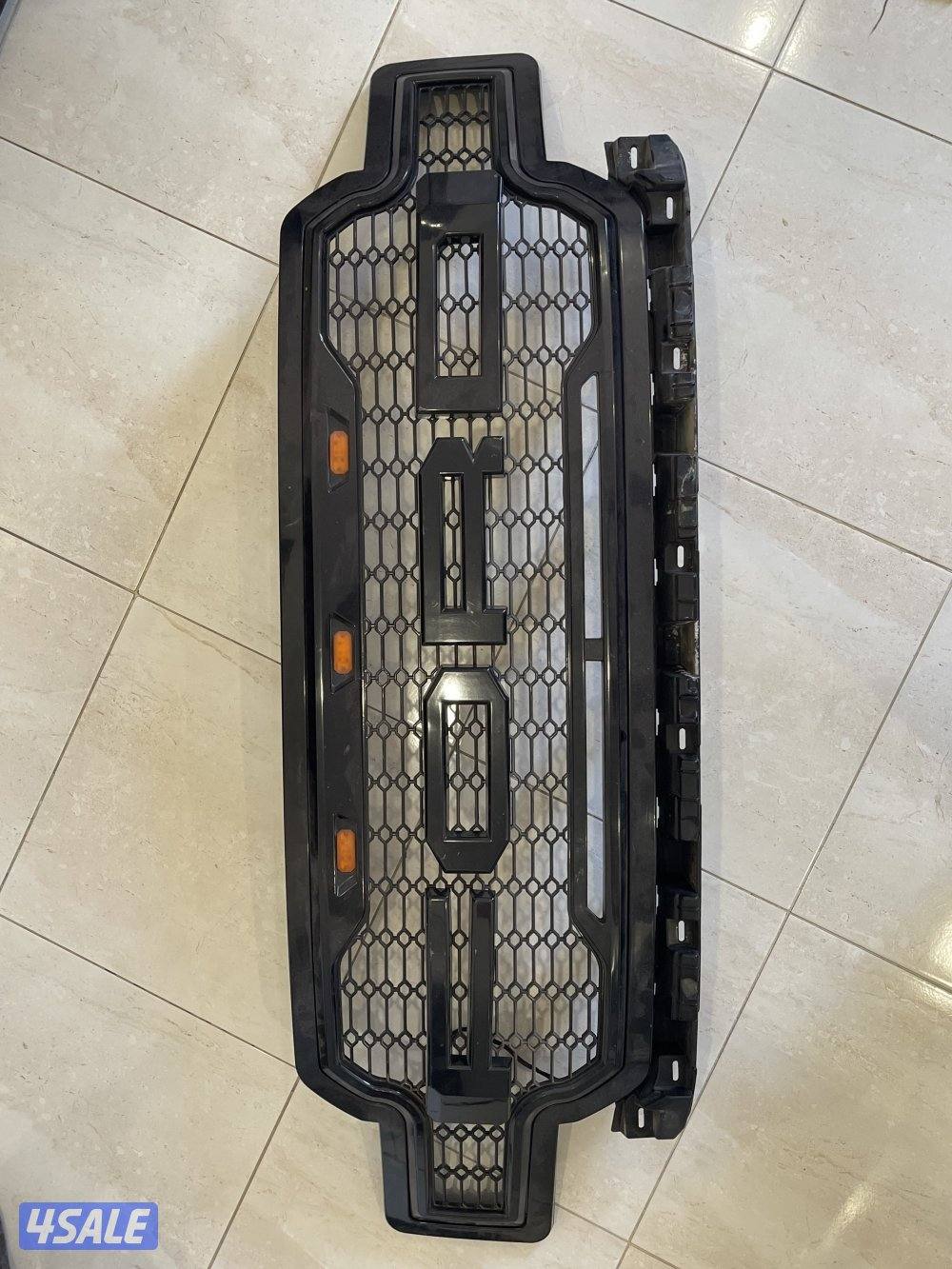 اغراض كورفيت C6 وفورد F1504