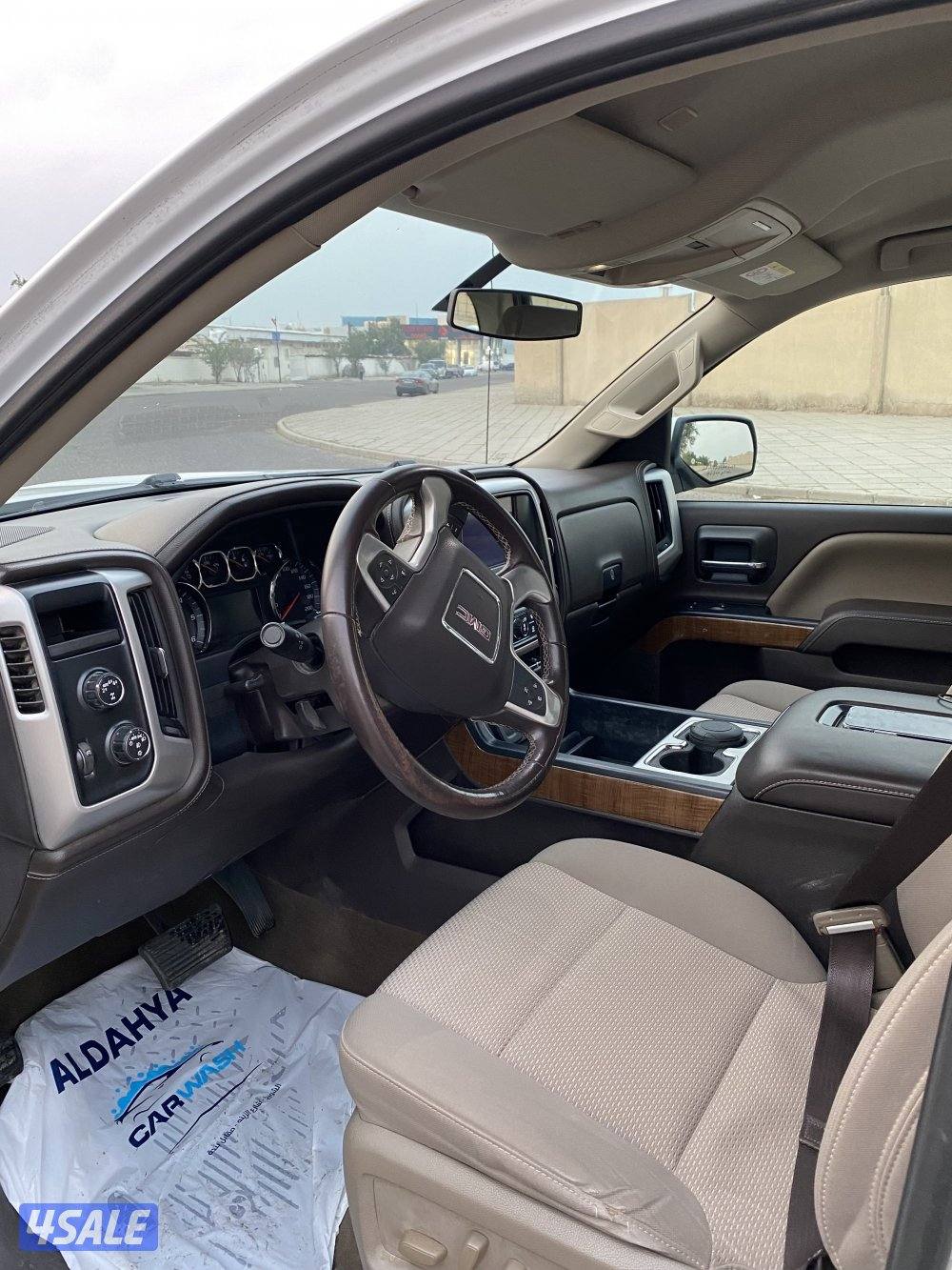 للبيع وانيت غمارتين 20176